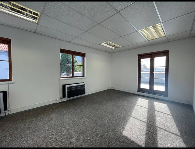 385M² OFFICE TO LET IN SANDTON CENTRAL